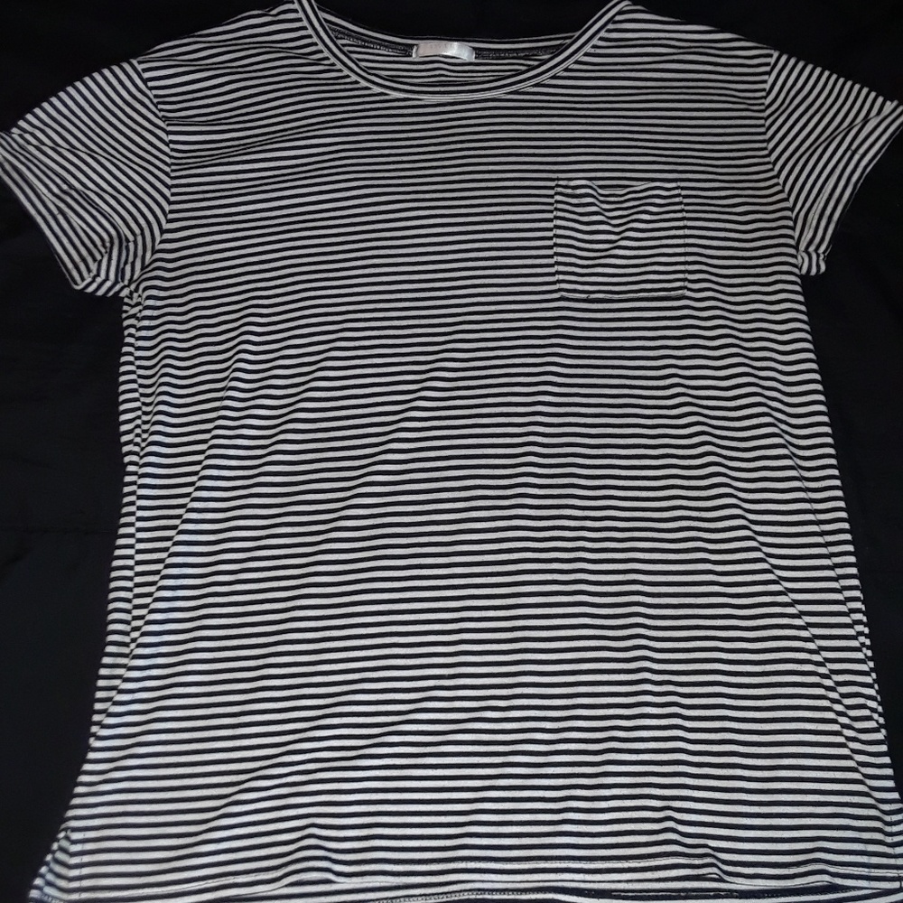 Black and white striped t shirt